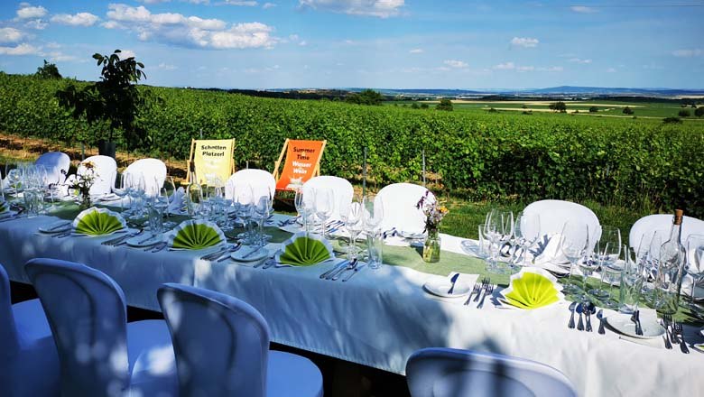 Tafeln im Weinviertel, © Weinstraße Weinviertel